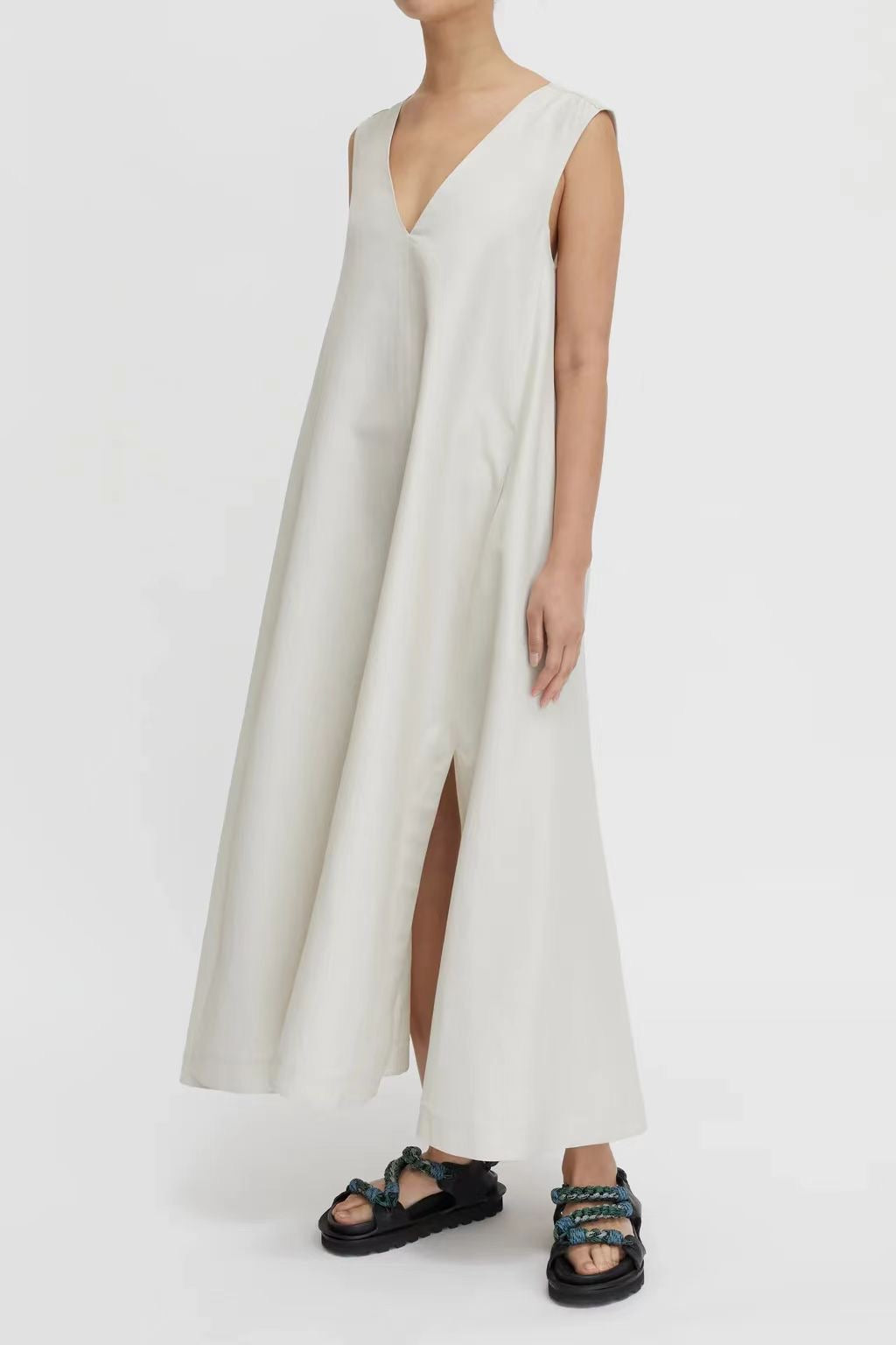 LM Lennox Sleeveless V-Neck | Flutter Sleeve Midi Dress