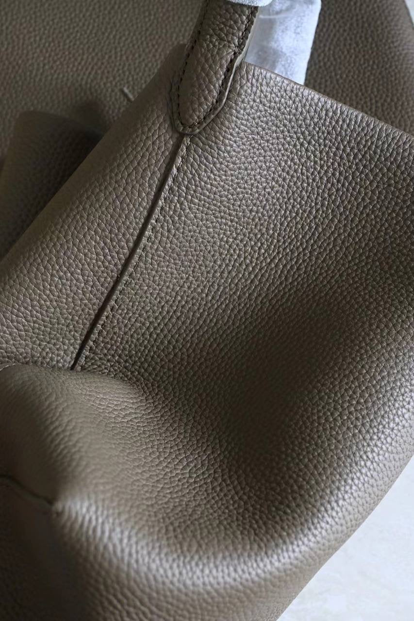 TR N/S Park Tote Bag in Elephant