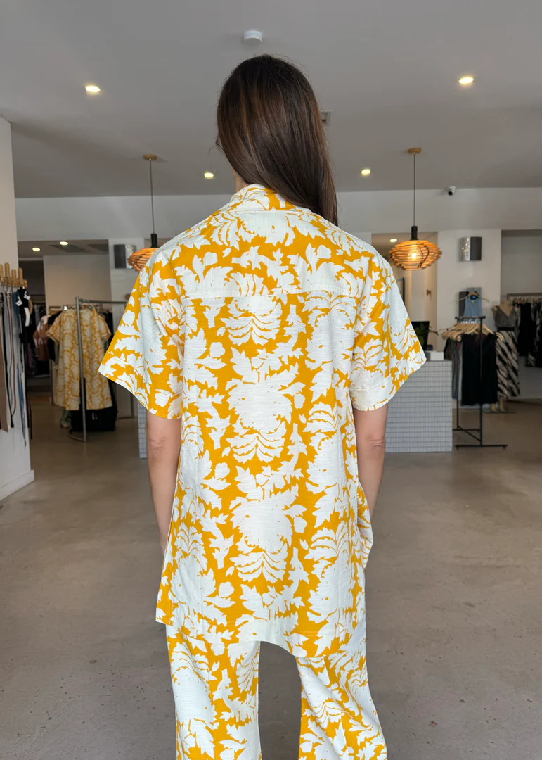 SJ Dulce Short Sleeve Relaxed Shirt | Pintuck Flared Pant | Cotton-Linen Set