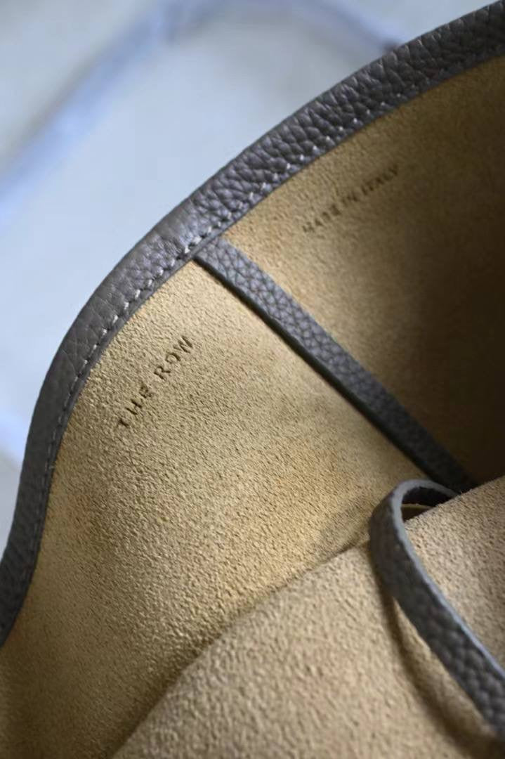 TR N/S Park Tote Bag in Elephant