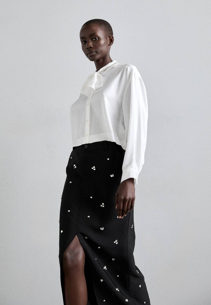 SD Interstellar Rhinestone Pencil Midi Skirt in Black