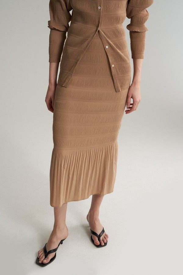 Tot Anzi Pleated Top | Ardenza Midi Skirt | blouse set