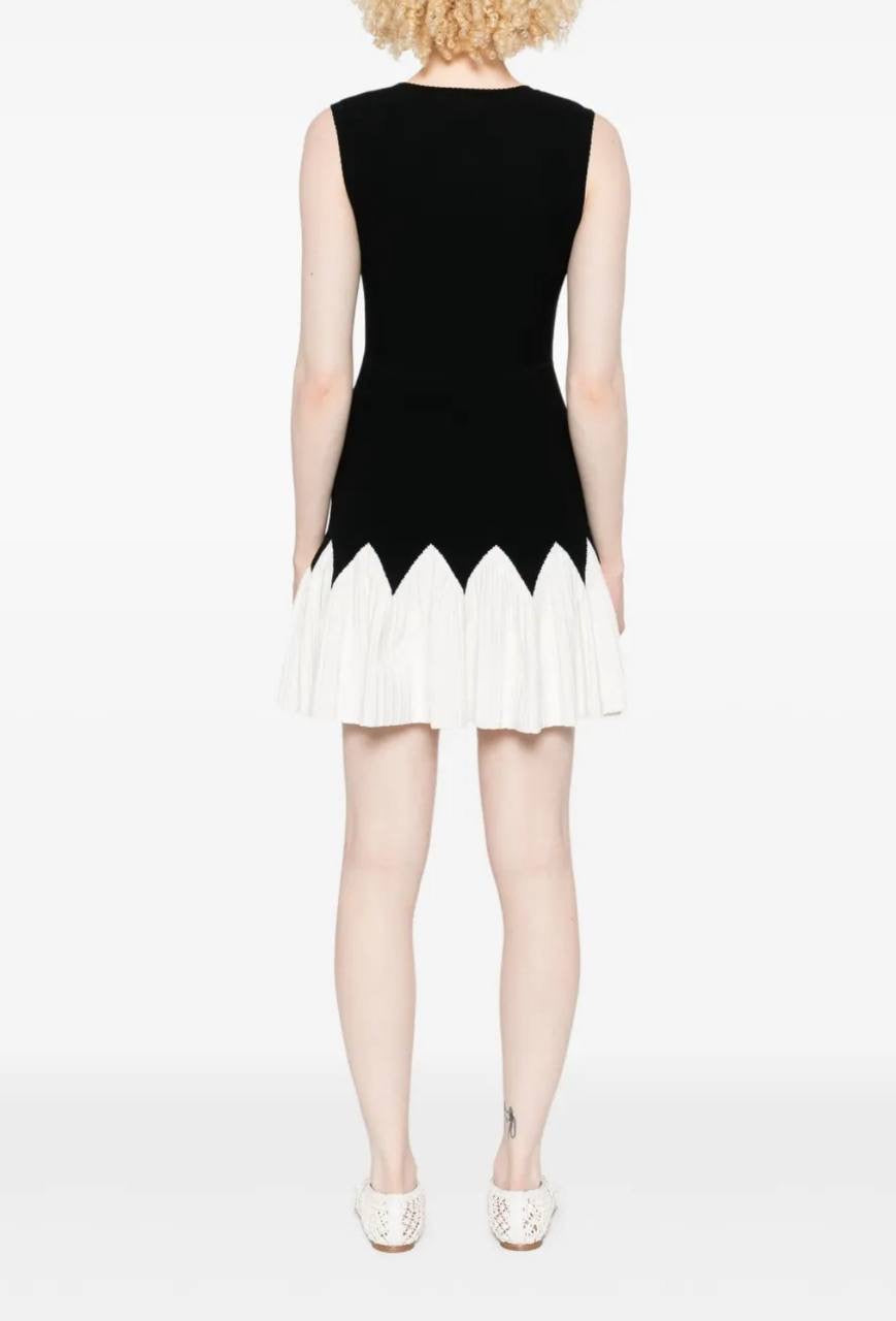 SD Cassie Two-tone Short Knit Viscose-blend Mini Dress