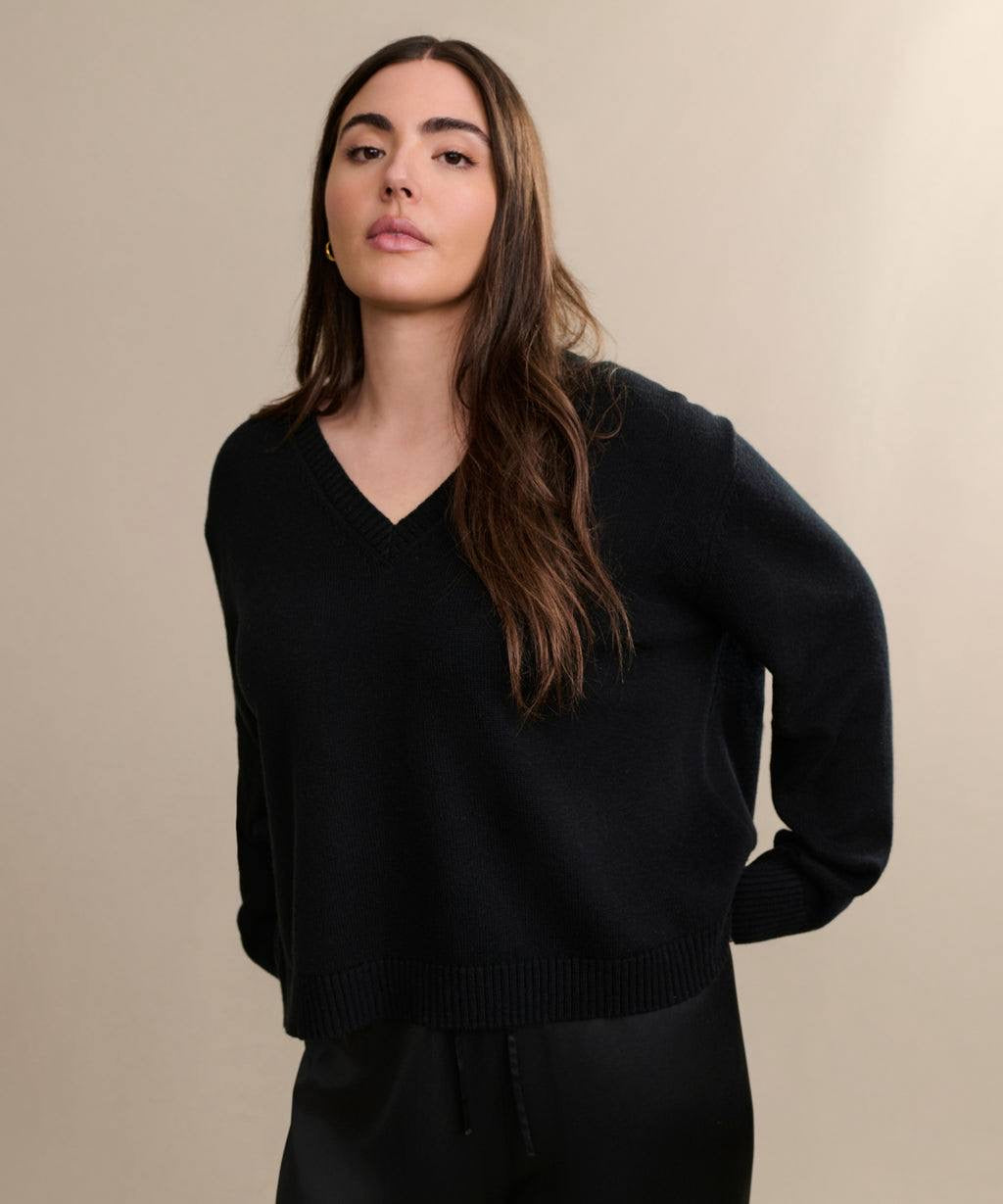 JK Simone V-Neck Wool-Cotton Pullover Sweater