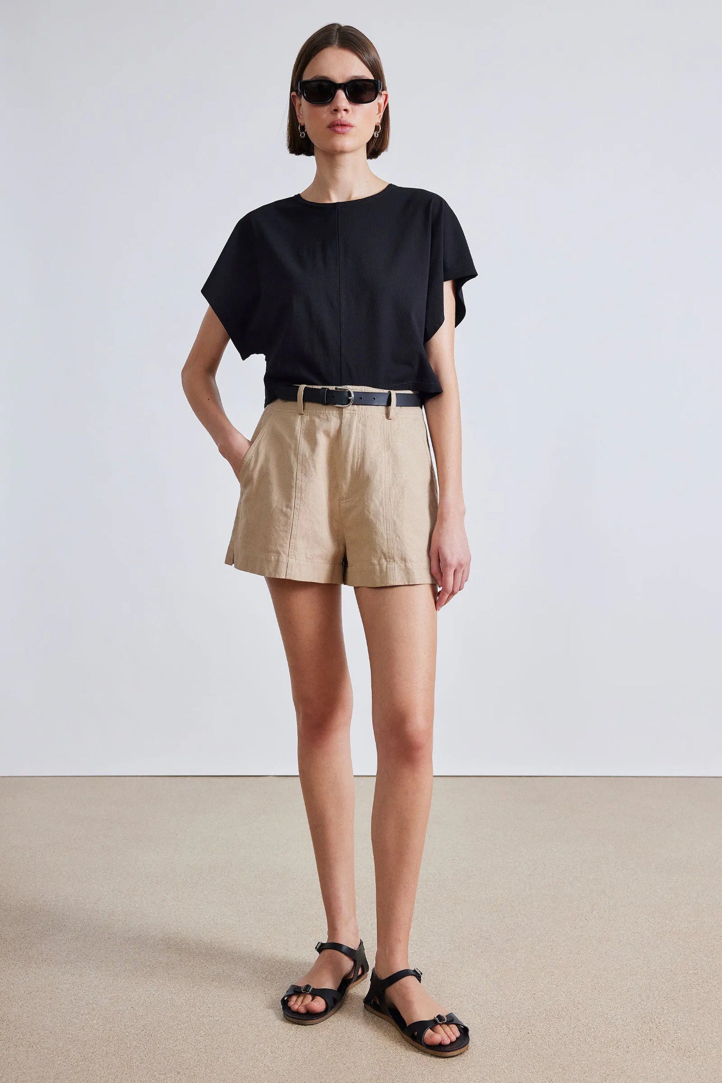 AA Veras Linen-Cotton Shorts in Desert