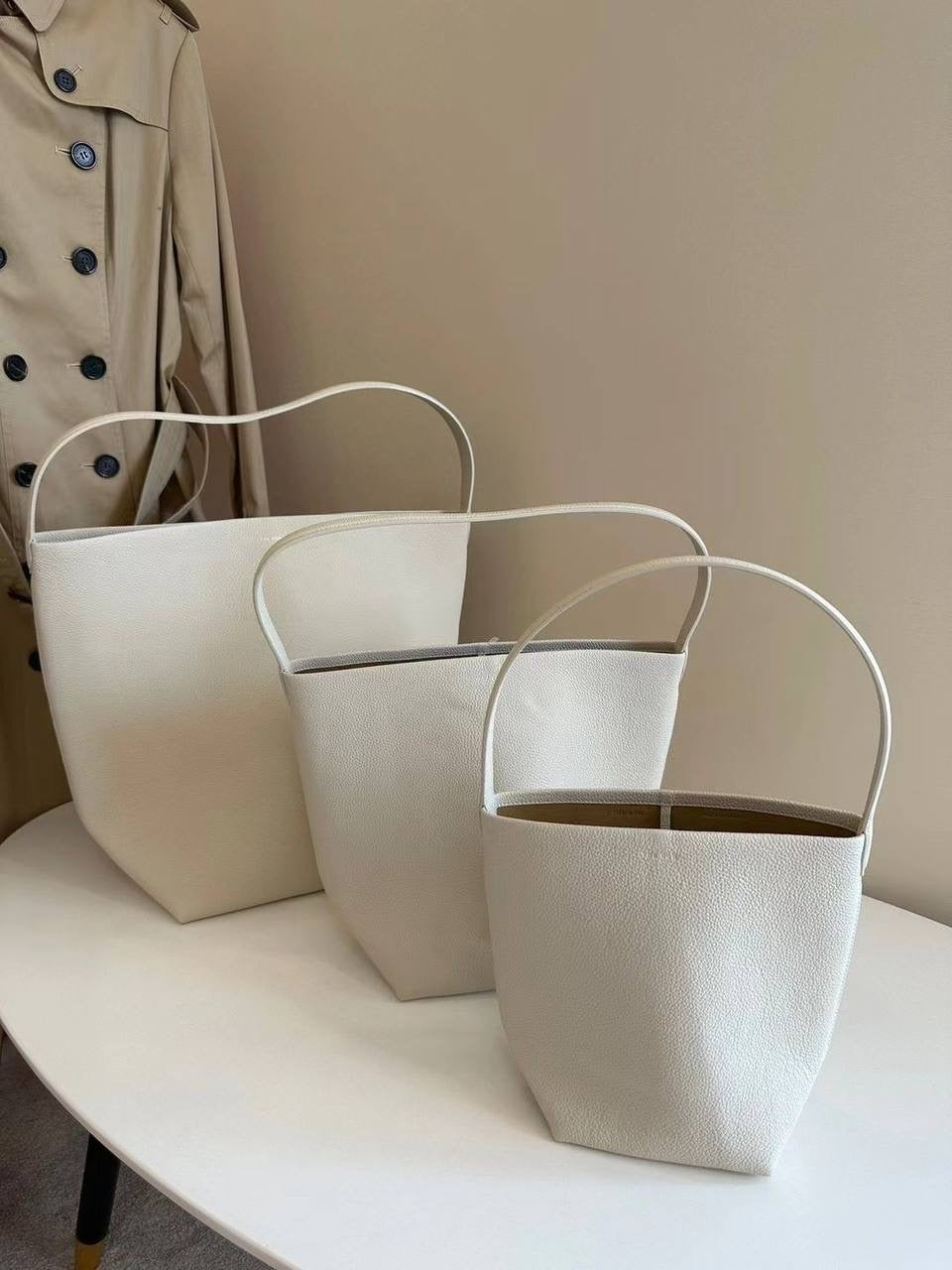 TR N/S Park Tote Bag in Ivory