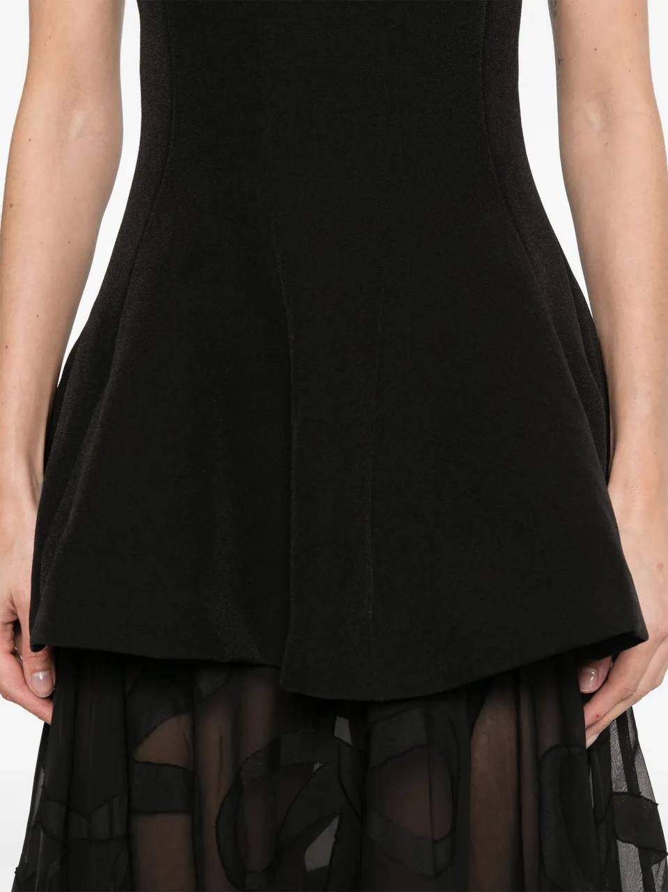 SG Tailored Bodice High-Low Maxi Dress in Ribbons Black