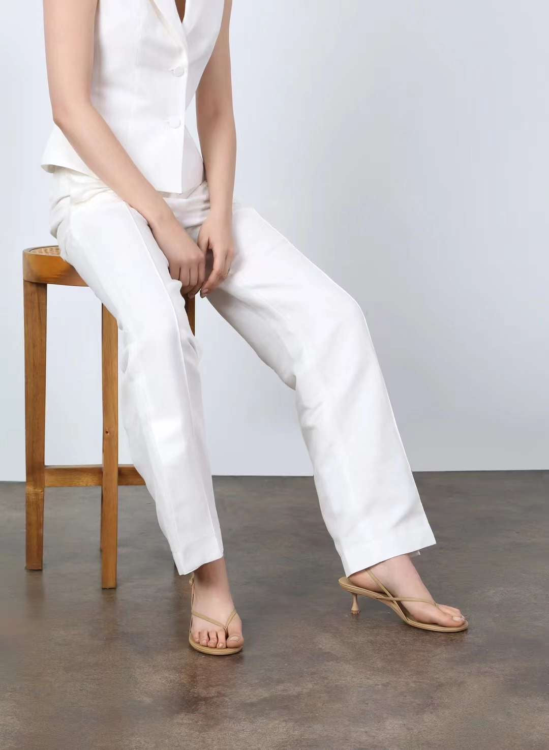 SA Wishbone 50 Heel Leather Thong Sandals