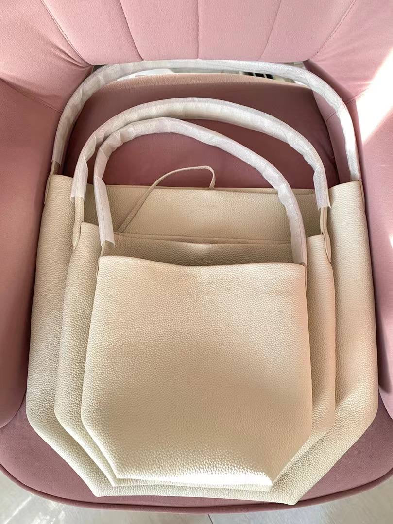 TR N/S Park Tote Bag in Ivory