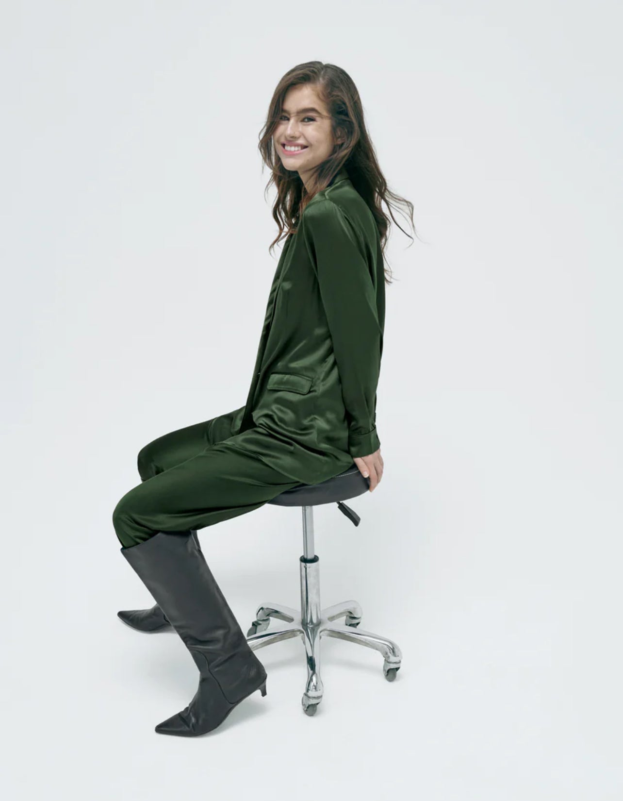 SL Relaxed Blazer Thick 19 Momme Silk in Black | Cedar | Umber