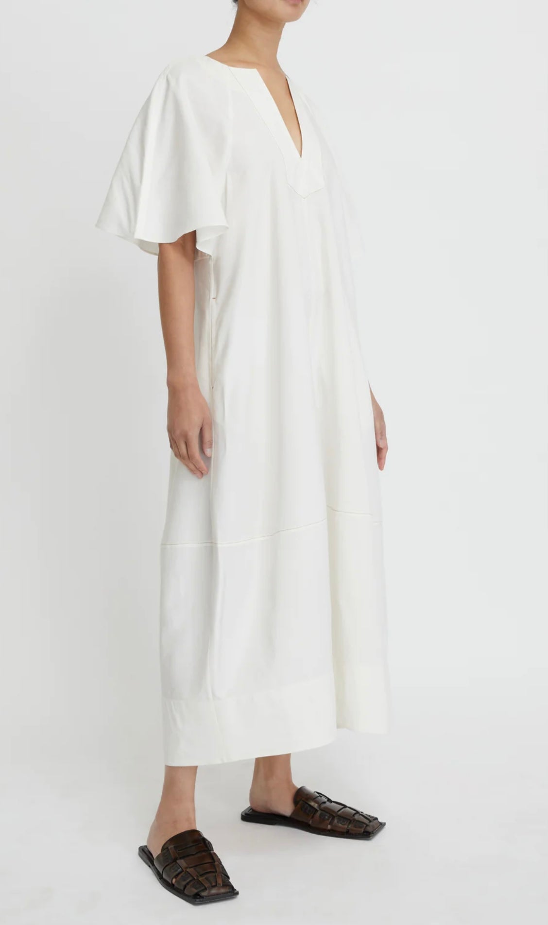 LM Lennox Sleeveless V-Neck | Flutter Sleeve Midi Dress