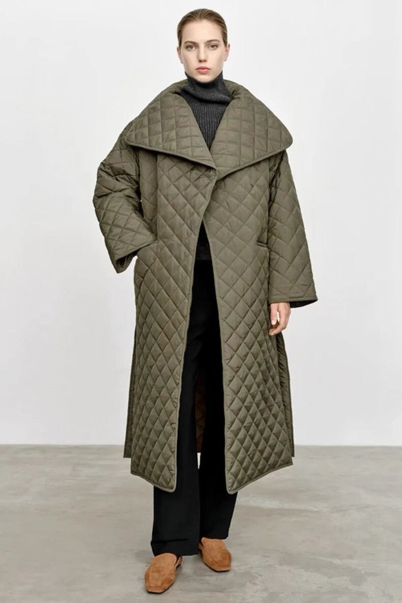 SALE! Tot Signature Quilted Long Coat