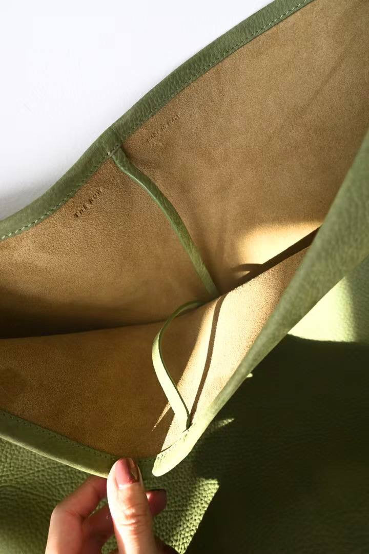 TR N/S Park Tote Bag in Green Nubuck