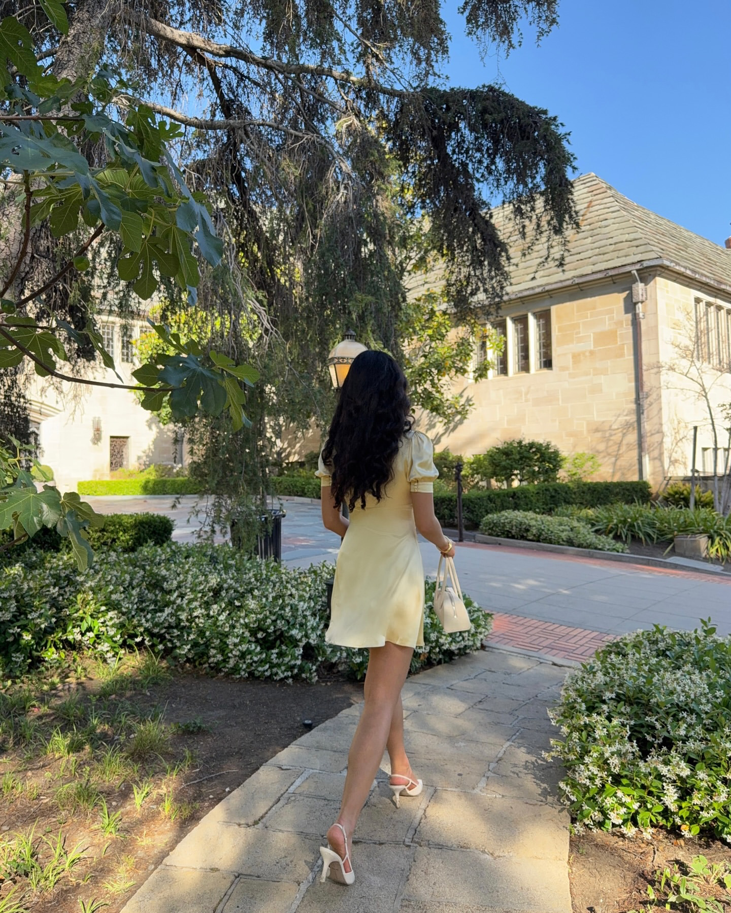 Ref Avin Silk Short Sleeved Mini Dress