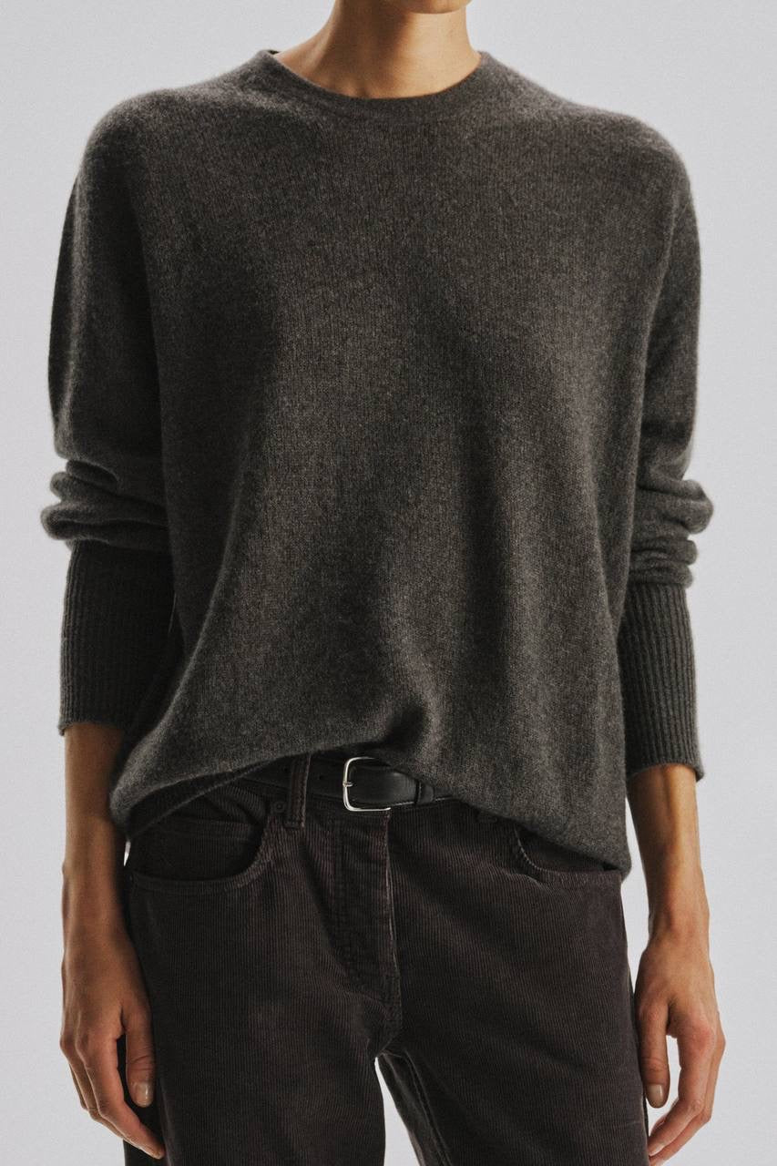TR Odelle Cashmere Lightweight Crewneck Sweater