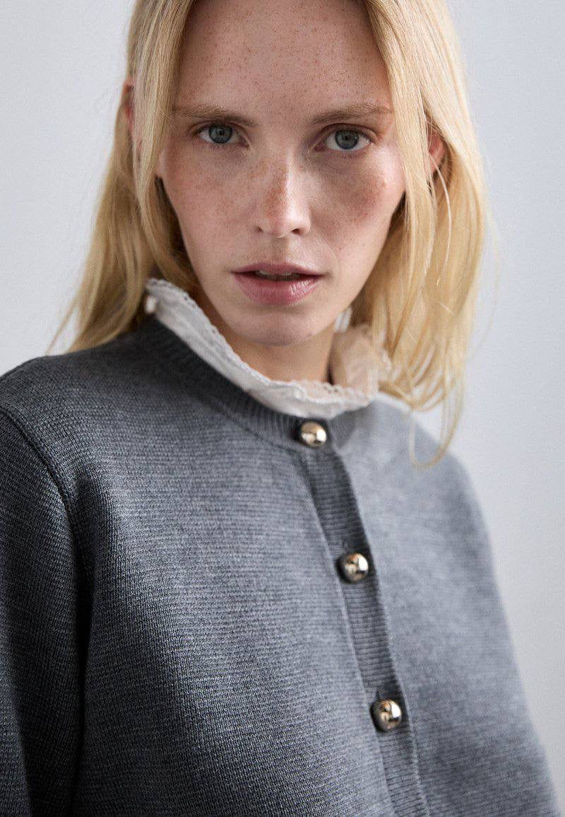 SD Grey Fine Knit Removable Collar Cardigan
