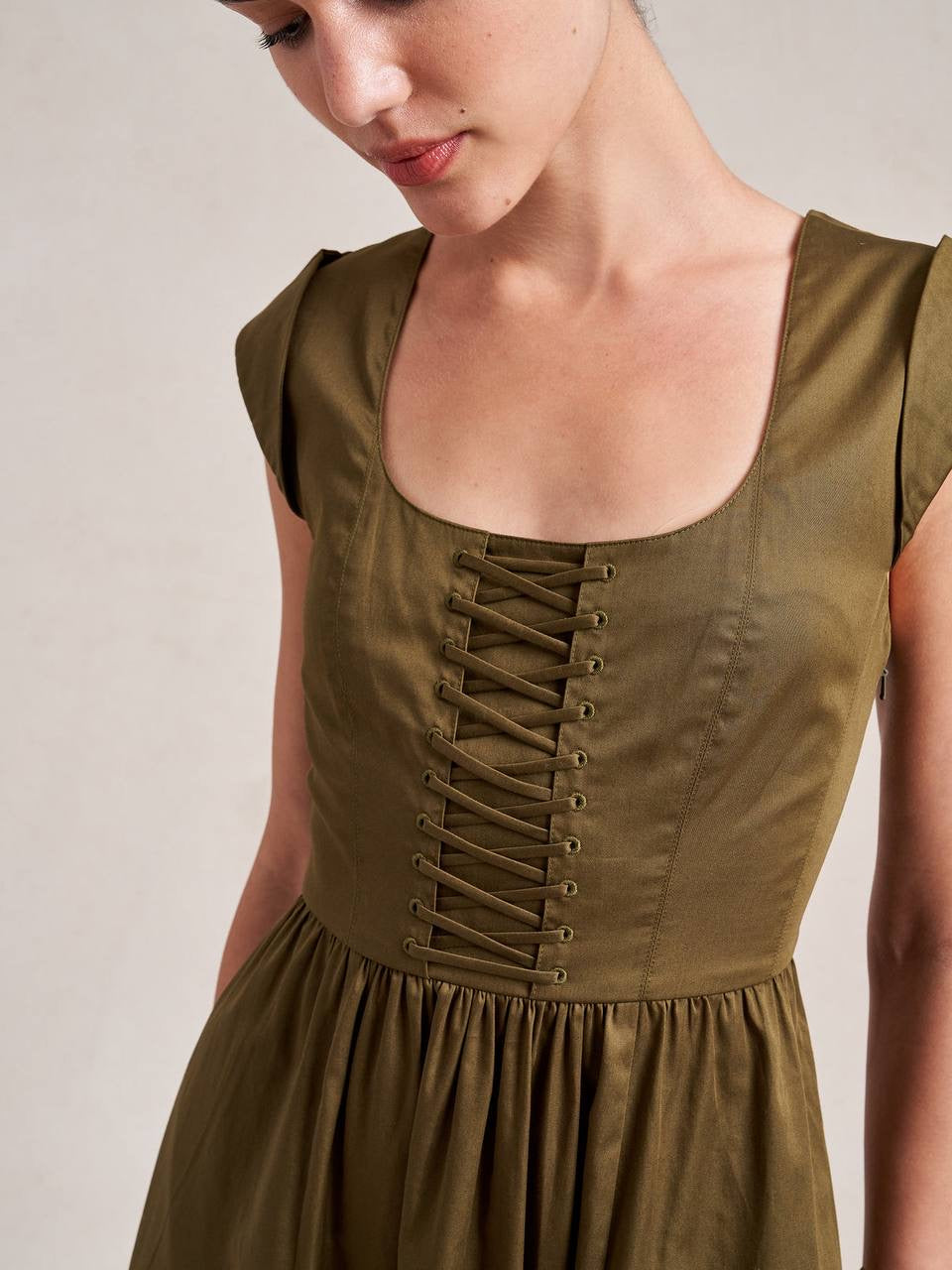 LL Babette Midi Dress