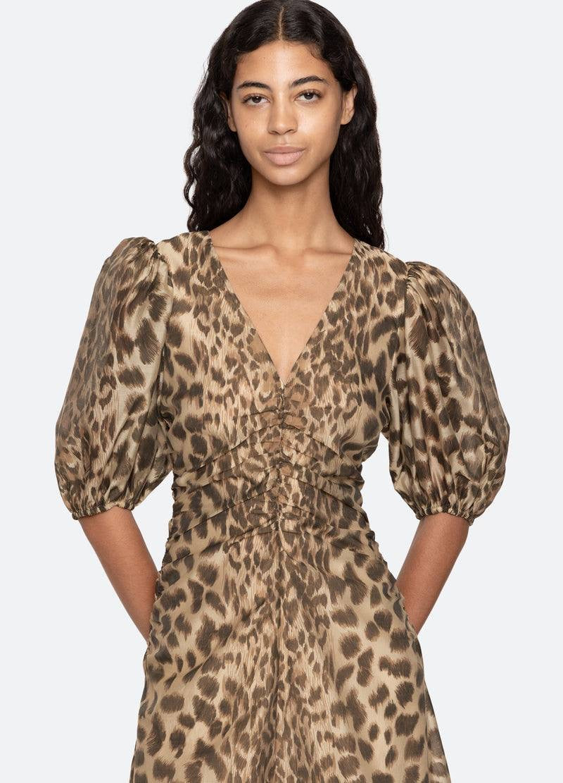 SE Claude Print Puff Sleeve Midi Dress