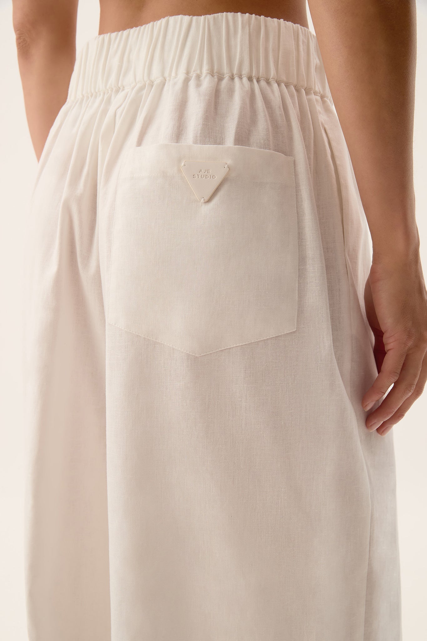 AJ Airlie Linen-Cotton Relaxed Pants