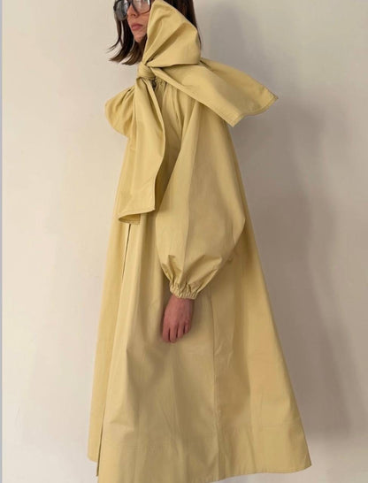 HS Upper Westside Giant Bow Trench Coat in Haystack