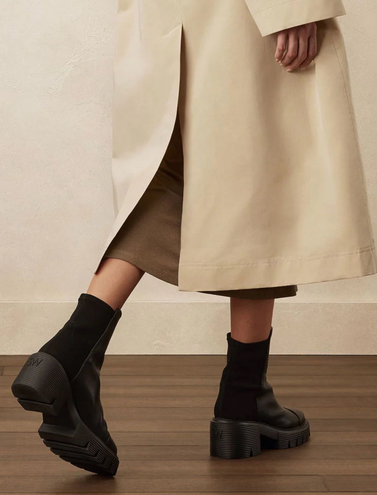 SW 5050 Soho Booties in Leather & Suede 70mm Heeled Boot