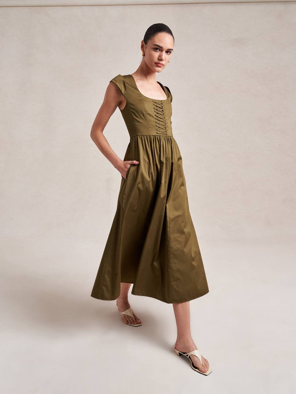 LL Babette Midi Dress