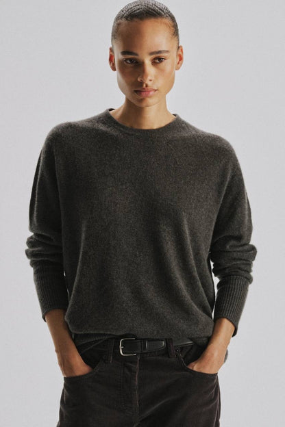 TR Odelle Cashmere Lightweight Crewneck Sweater