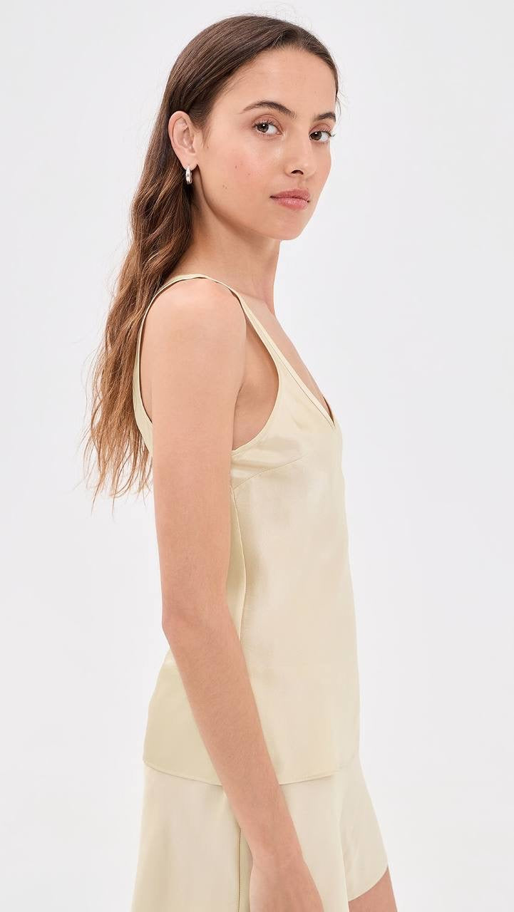 Ref Veya Silk Scoop Neck Top