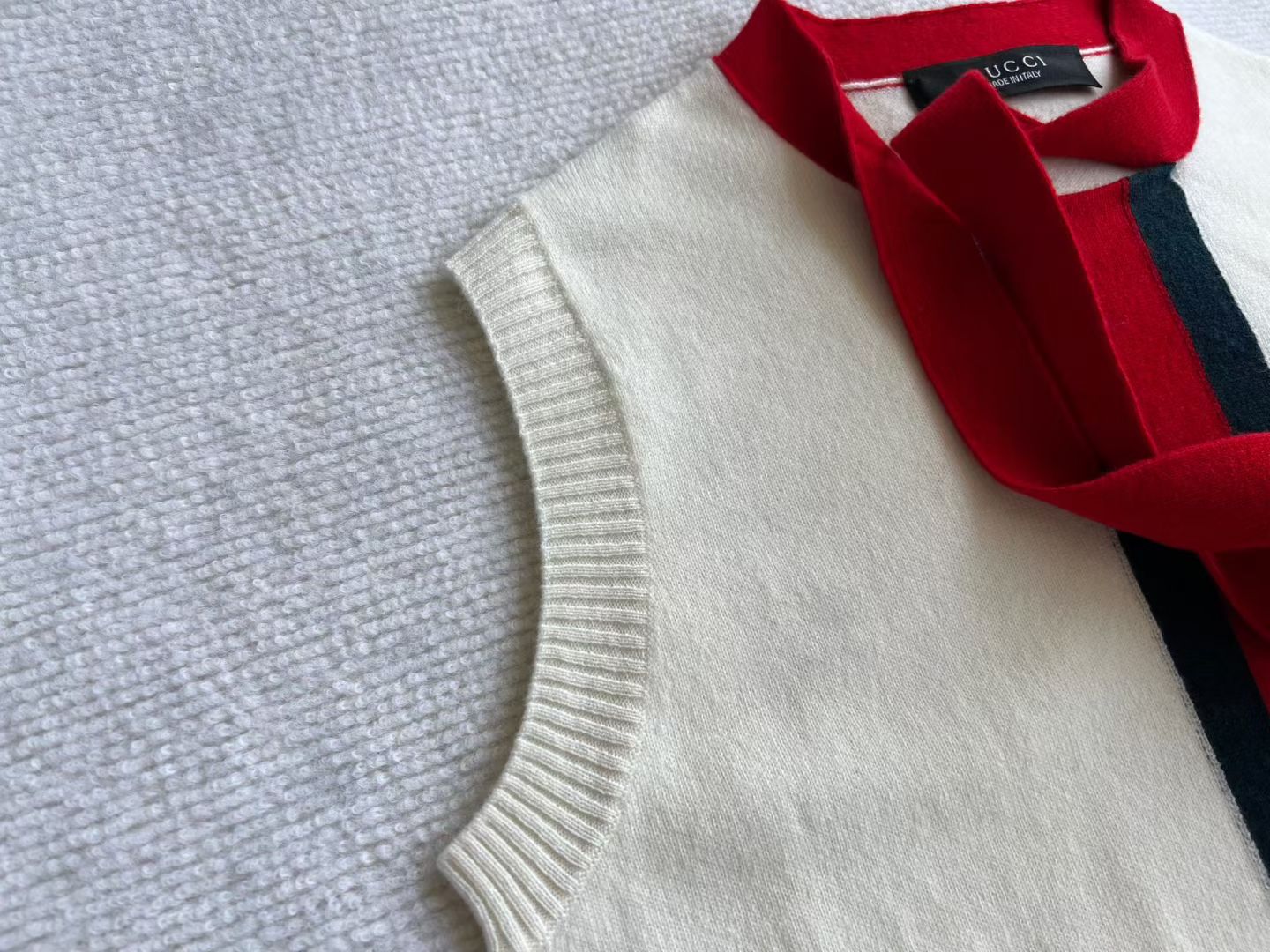 GC Web Stripe Tie-neck Cashmere Sleeveless Pullover Top in Cream
