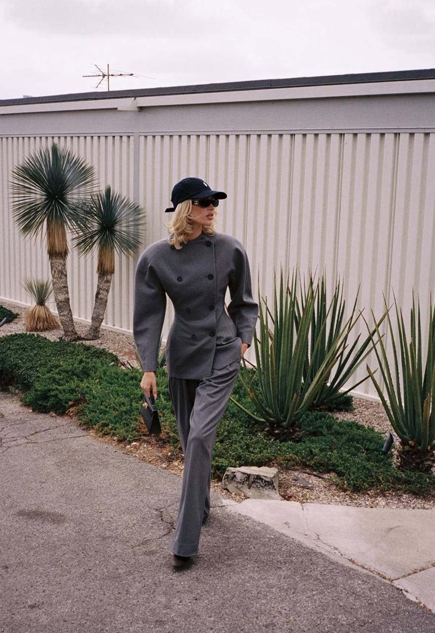 HS The Curvilinear Viscose-Wool Tailored Blazer