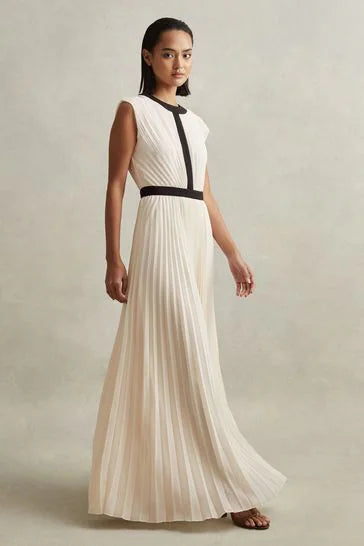 RS White Harley Pleated Maxi Dress