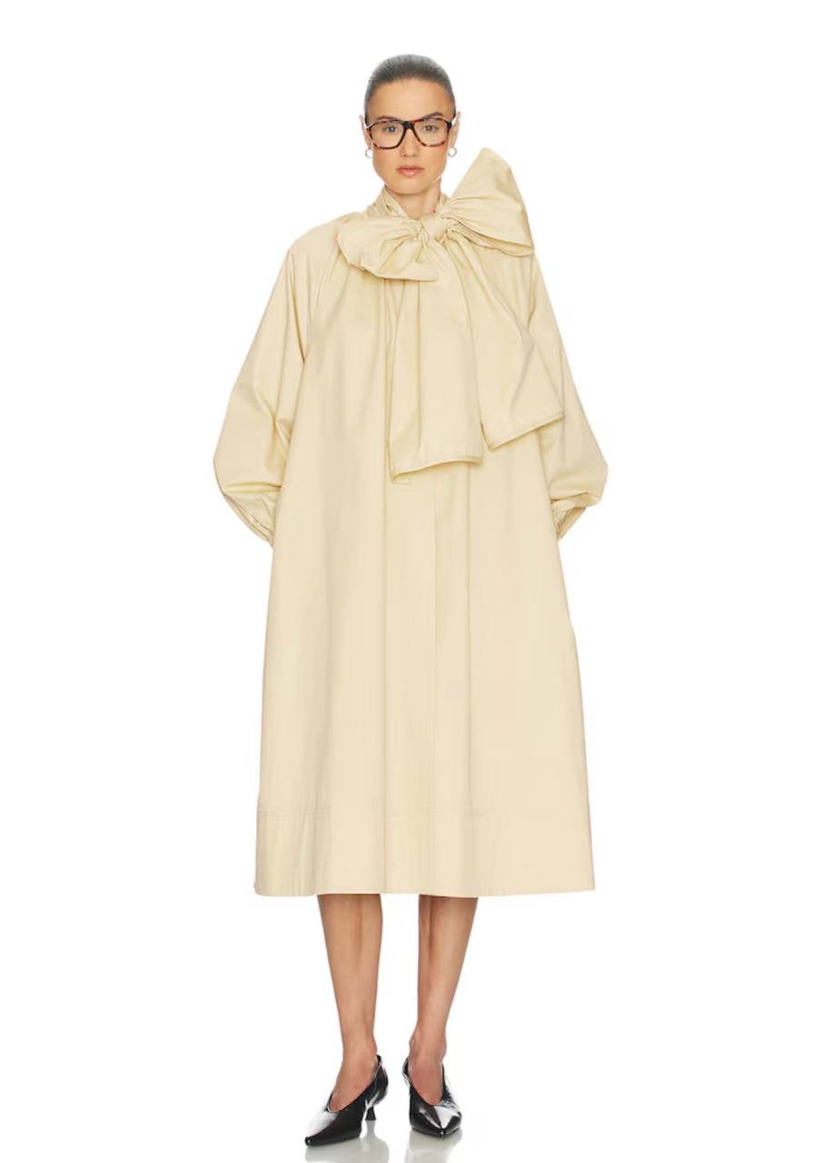HS Upper Westside Giant Bow Trench Coat in Haystack