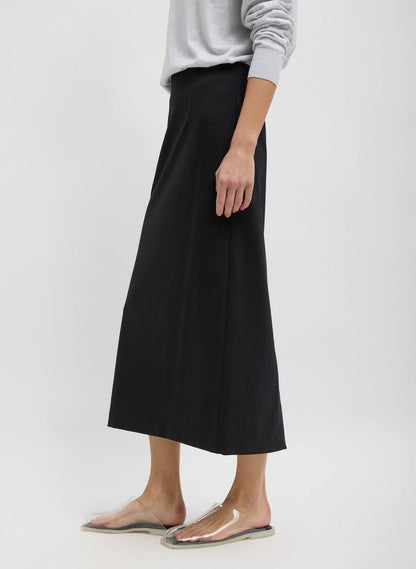 TB Compact Ultra Stretch Tank Top | Midi Skirt | Set