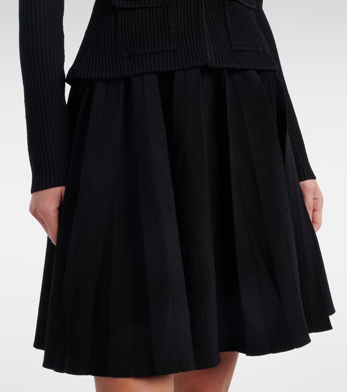 SP Black Contrast Collar Tailored Knit Mini | Midi Dress