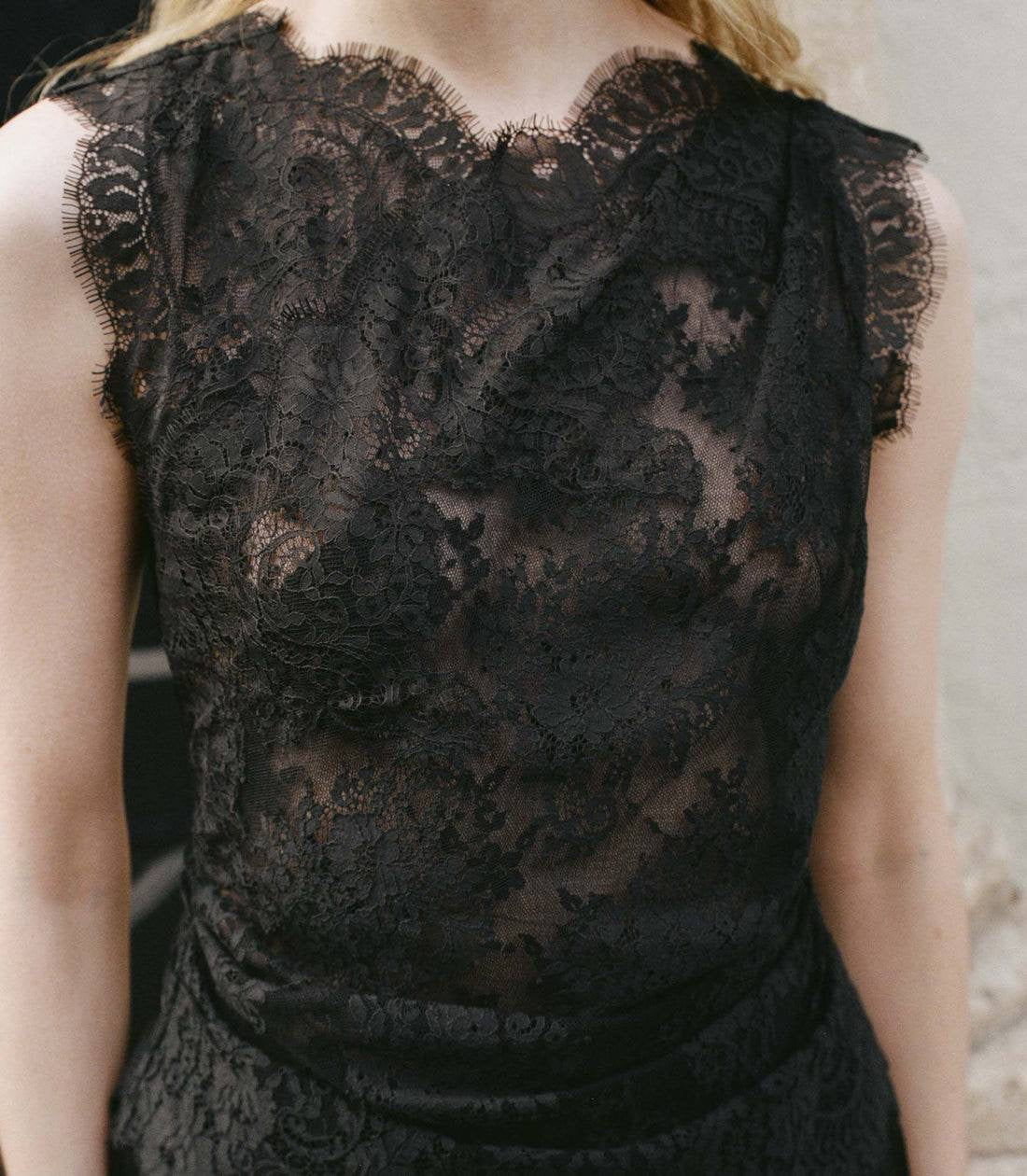 DN Nailah Sleeveless Sheer Cotton-Blend Lace Top in Black