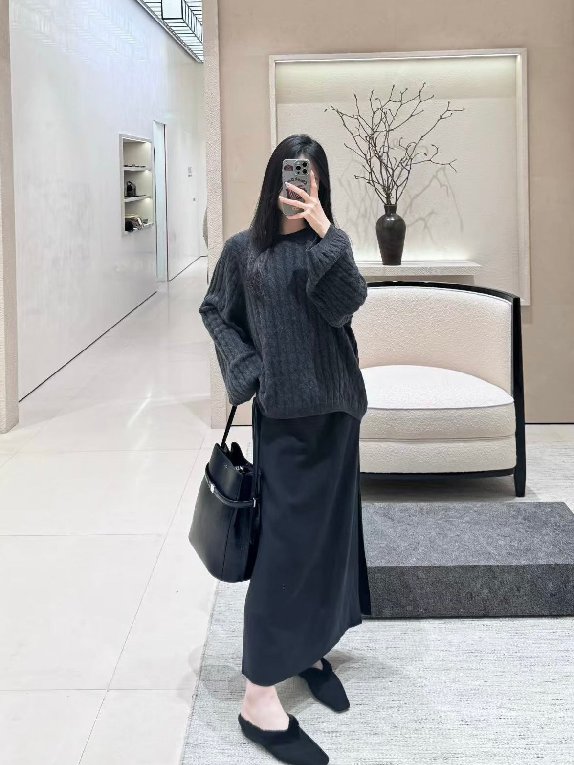 TOT Cashmere Cable-Knit Oversized Sweater in Cream & Charcoal Grey