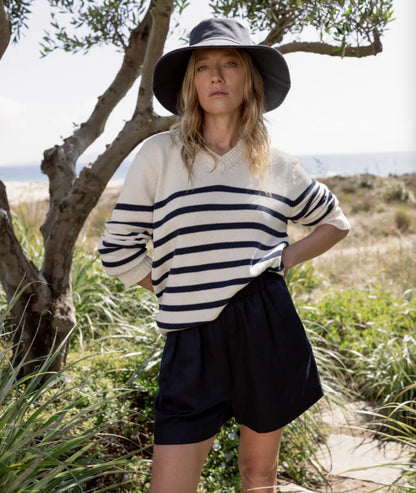 JK Cotton Kate V-Neck Pullover Sweater in Ivory/Navy Stripe