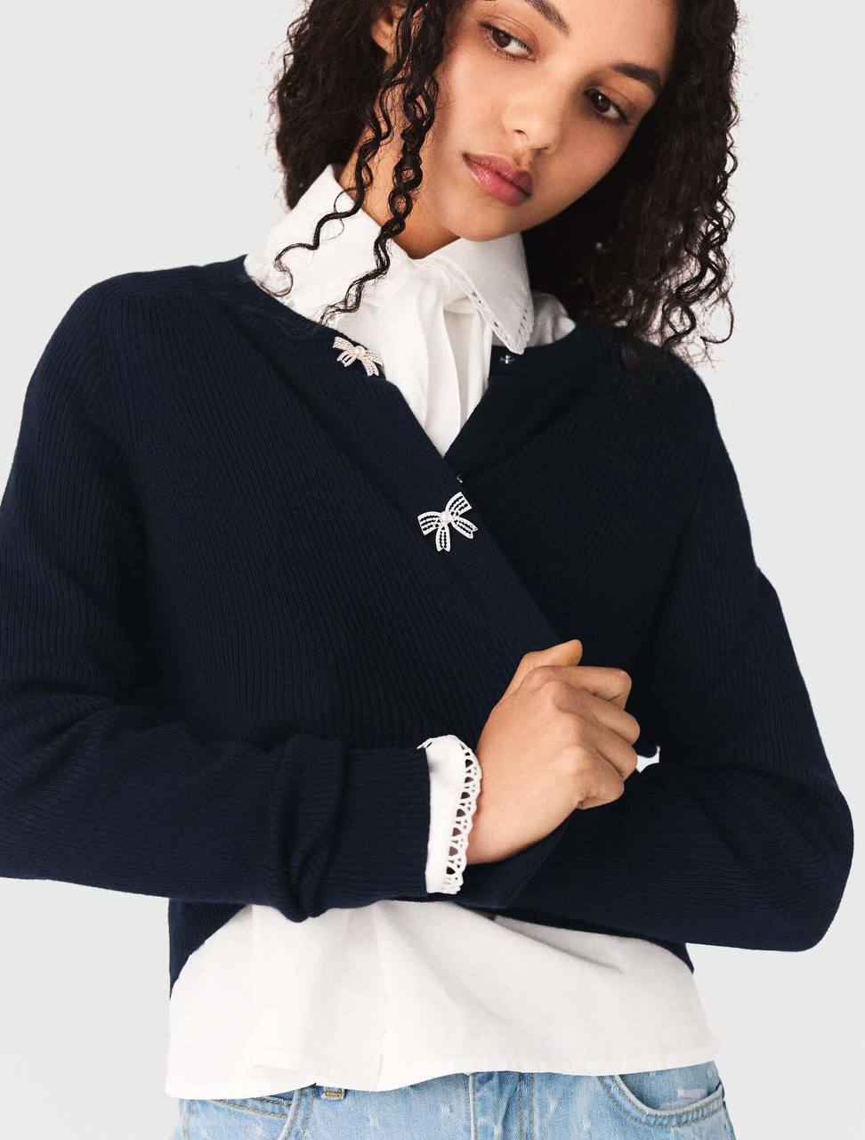 Jewelled Bow-Button Wool Cardigan in Cream & Navy