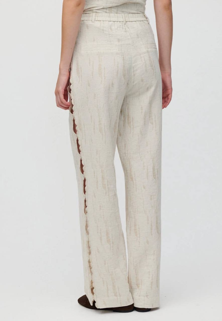 HFM Kira Puff Sleeve Top | Aura Pant Trousers | Scalloped Hem Edge Cotton-linen blend Set