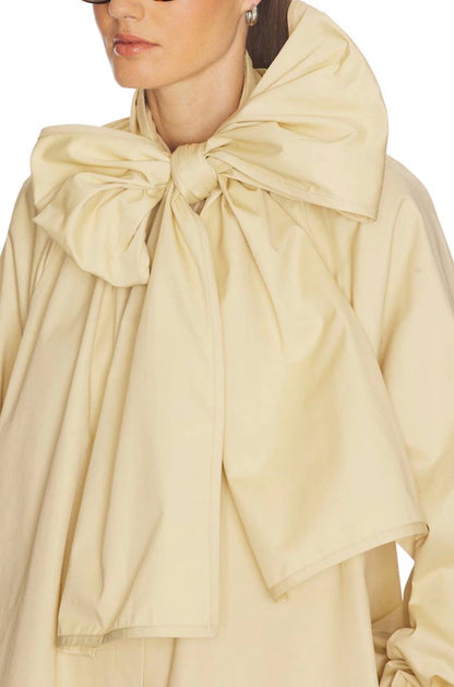 HS Upper Westside Giant Bow Trench Coat in Haystack