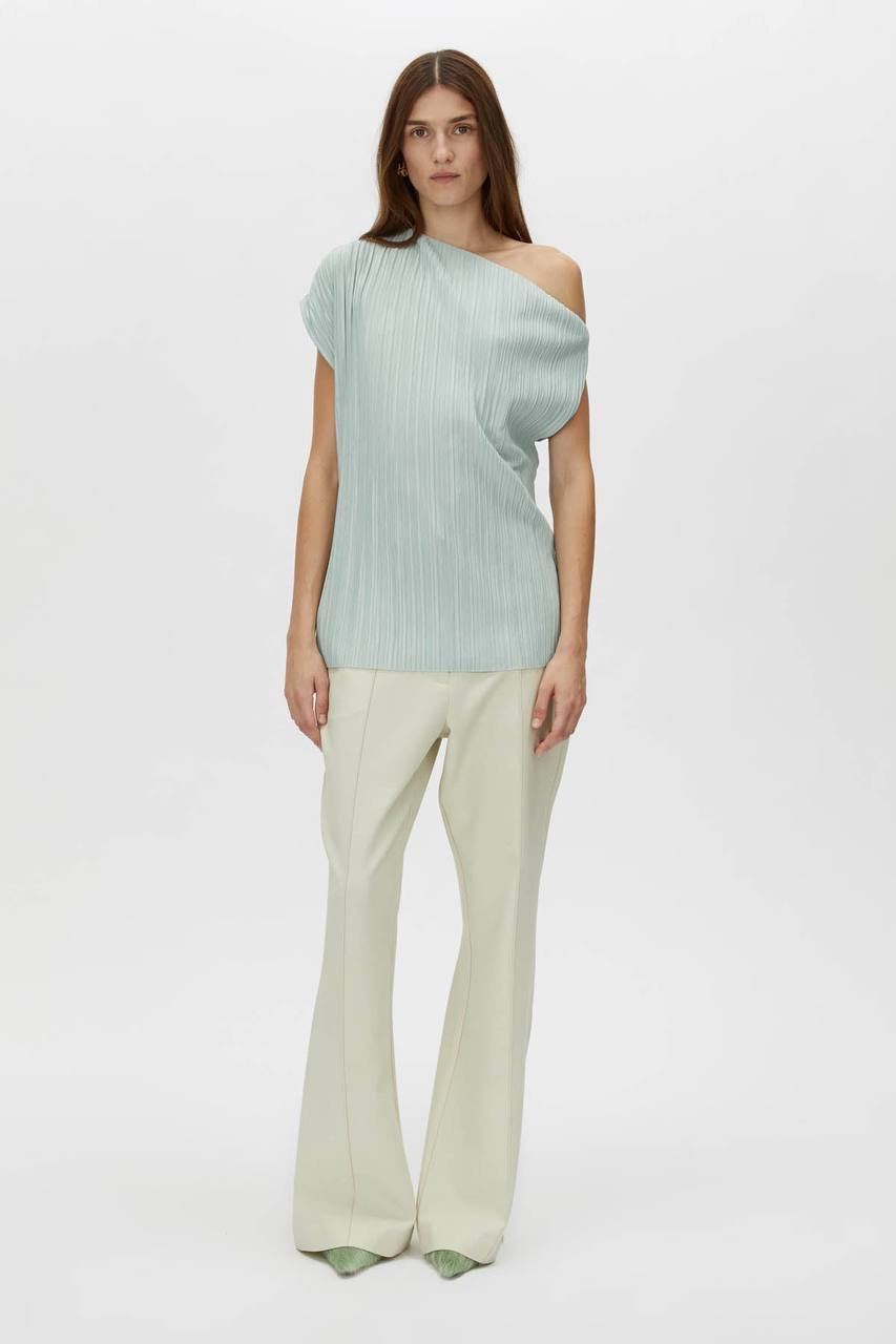CM Shaw Cold Off-shoulder Top