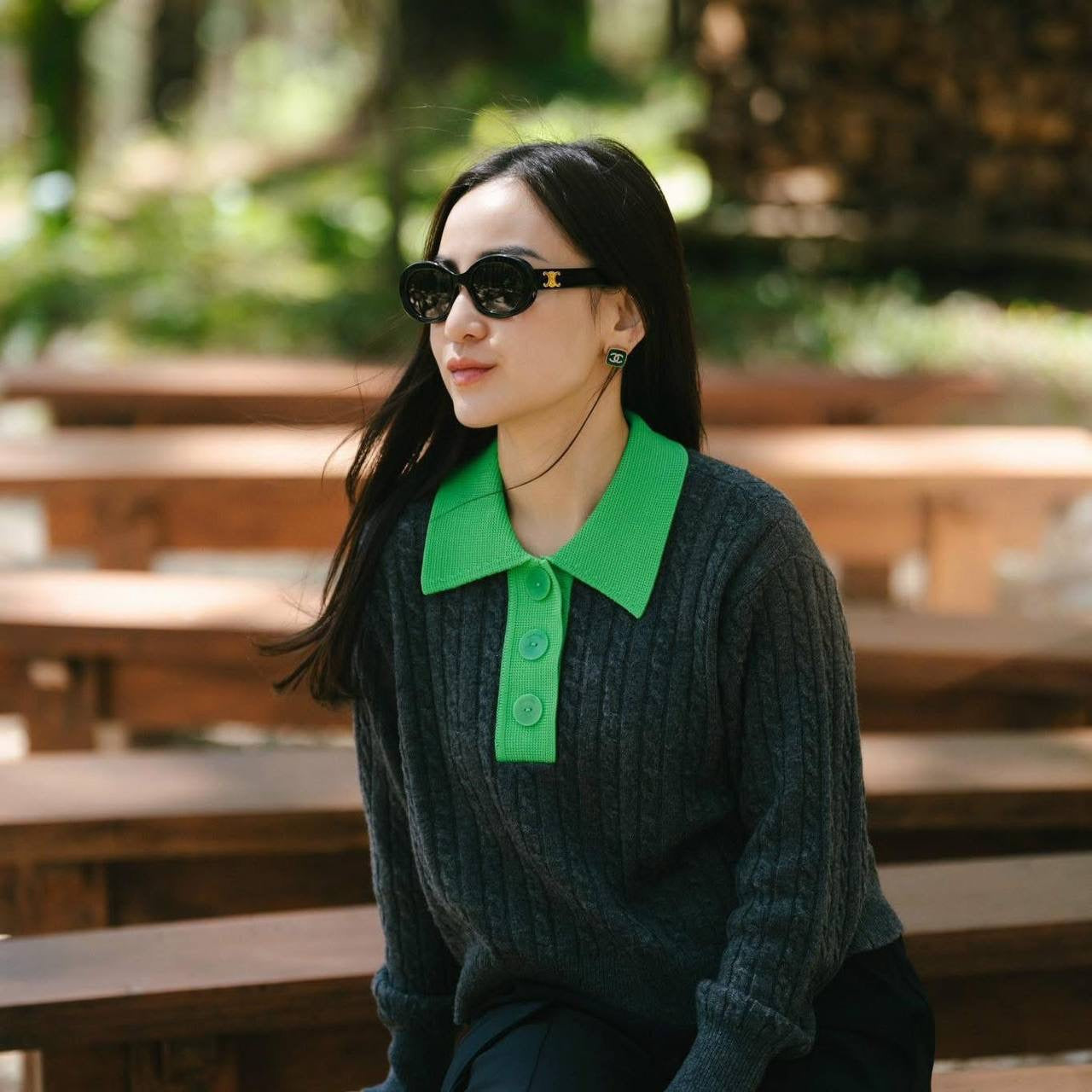 SD Reno Wool-Cashmere Contrast Collar Knit Sweater