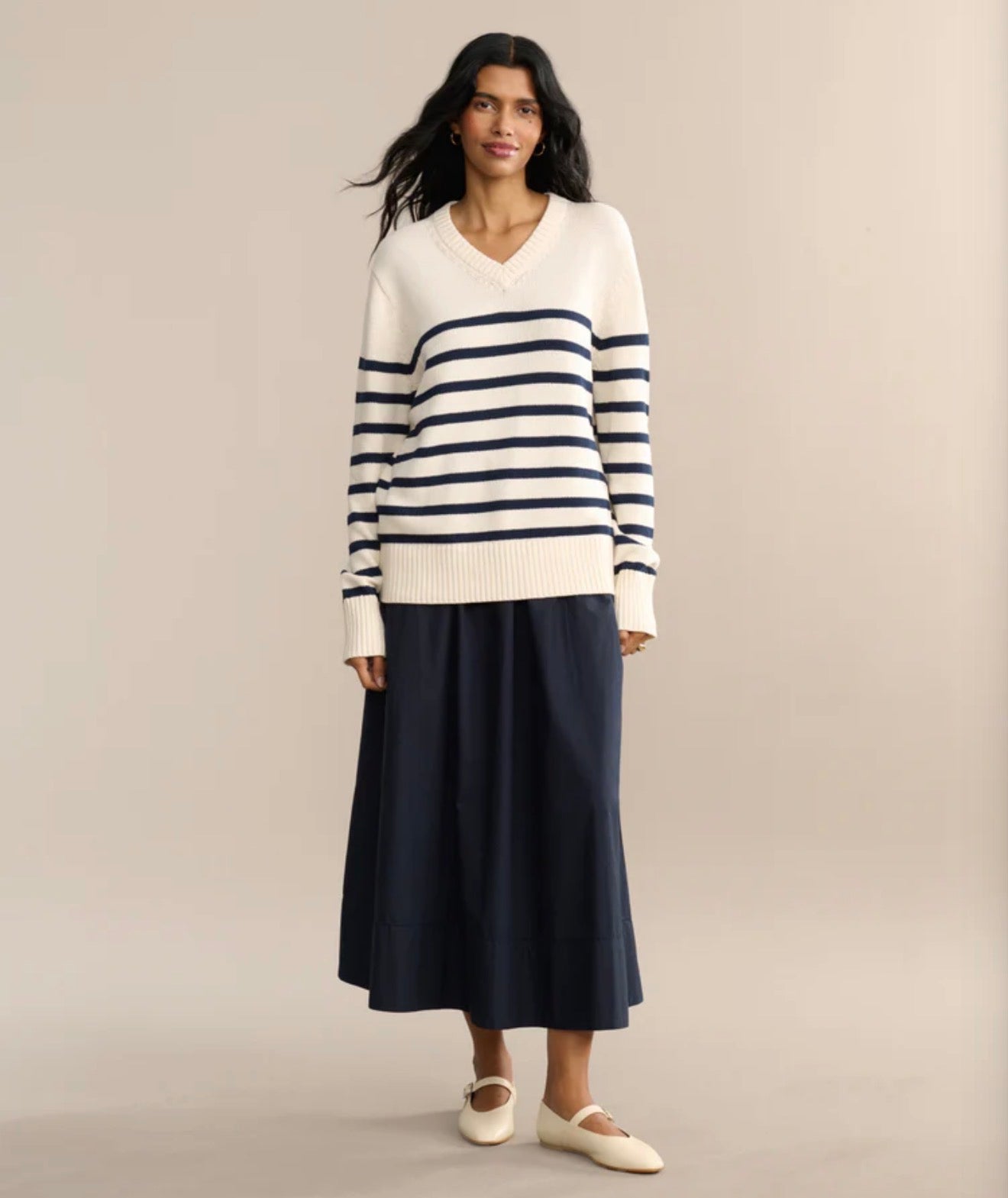 JK Cotton Kate V-Neck Pullover Sweater in Ivory/Navy Stripe