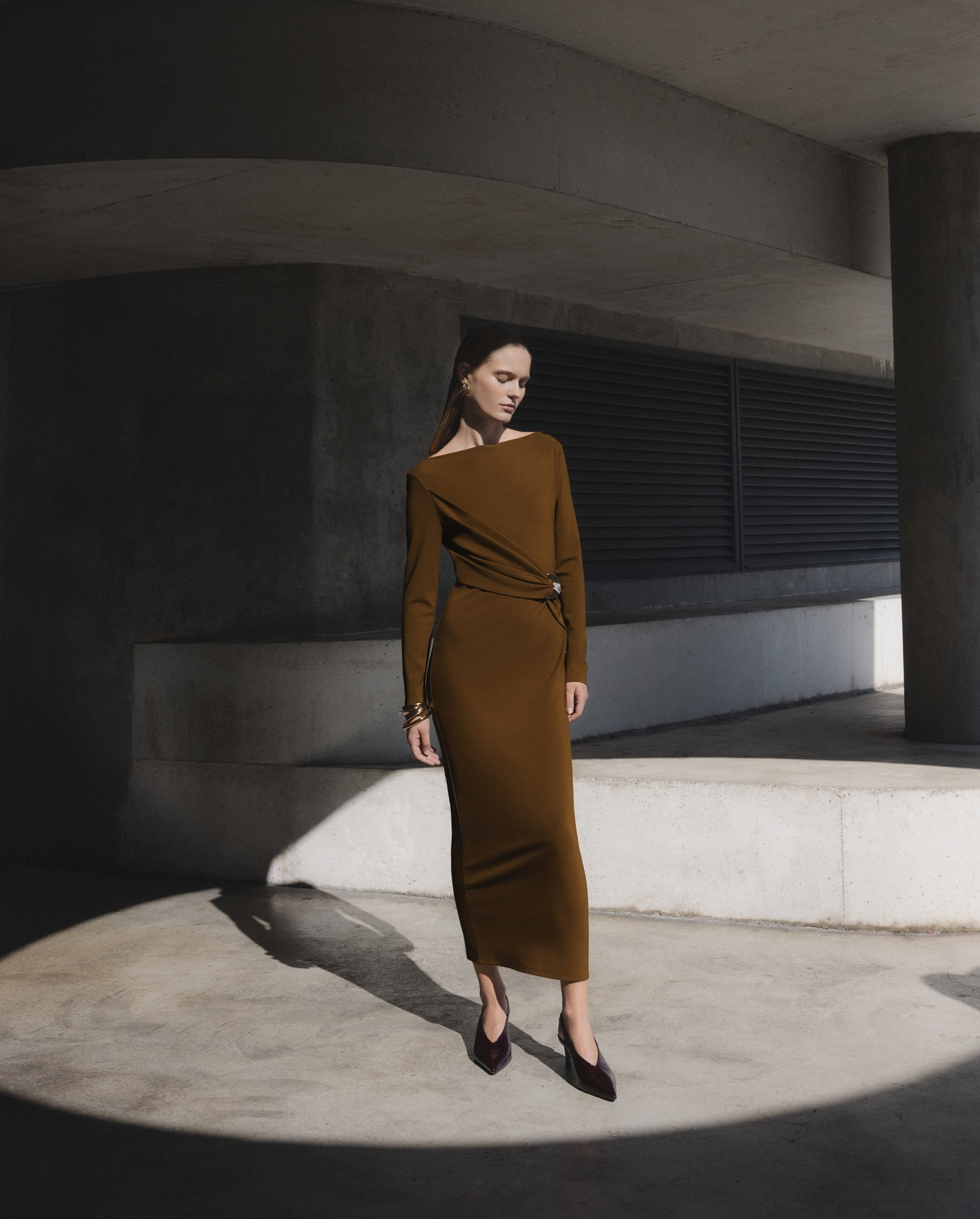 RM Khaki Jersey Twist Drape Metal Trim Stretch-Viscose Midi Dress