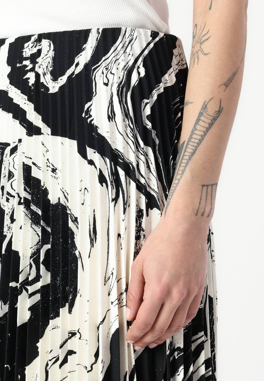 MMK Myy Marras Pleated Midi Skirt in Black/white Marble Ink