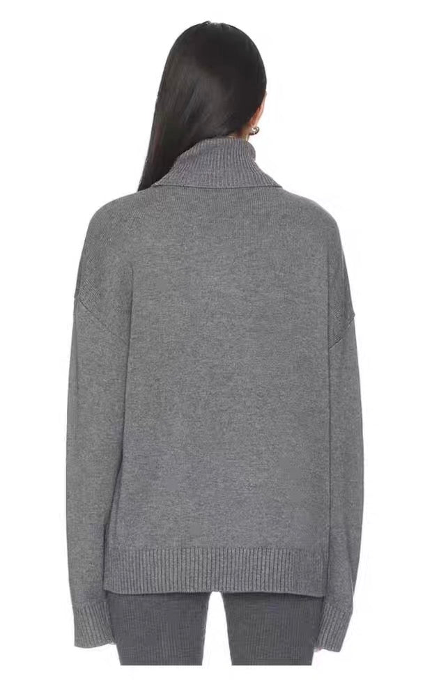 TOT Longline Turtleneck Sweater in Cotton-Cashmere Ecru | Cotton-Wool Grey