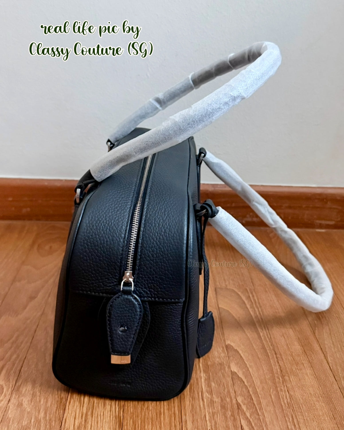 TR E/W India Grained Calfskin Leather Bowling Shoulder Bag in Black & Brown