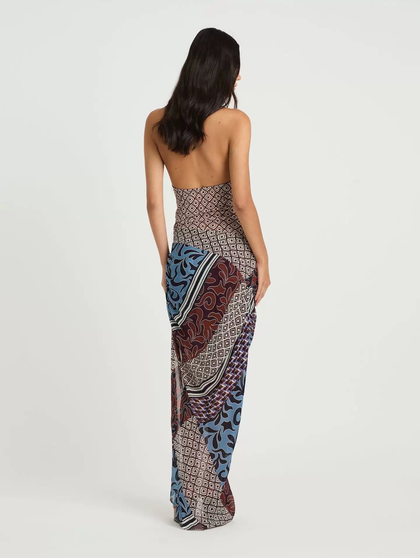BN Marnie Halter Plunge Maxi Dress in Terra Mosaic Print