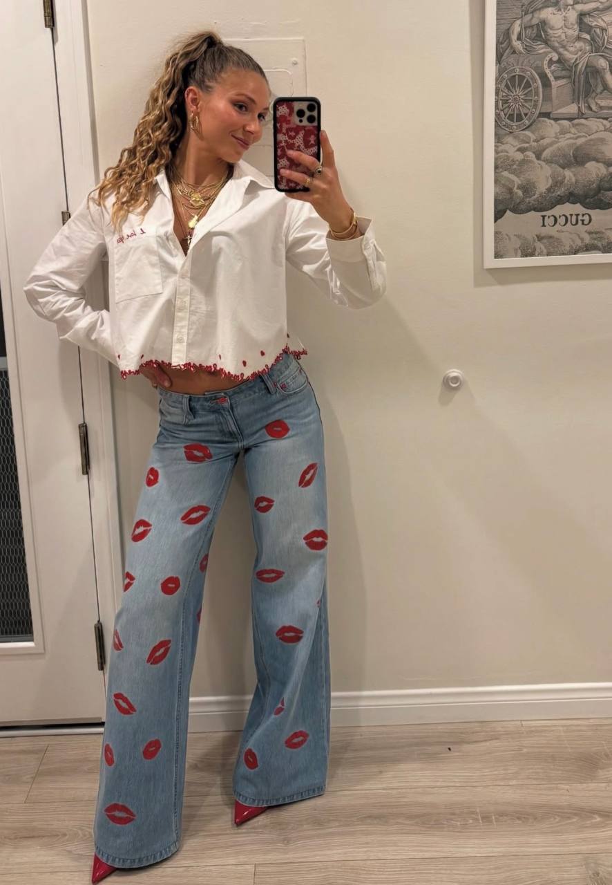 AO Amazing Low-Rise Baggy Jeans