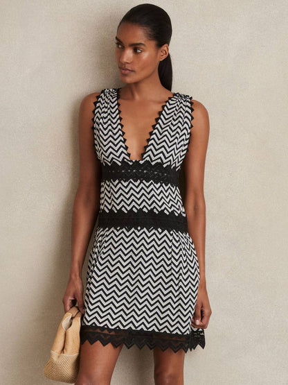 RS Sophia Zig-Zag Print Lace-Trim Mini Dress